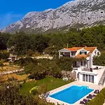 Golden Garden With 50sqm Private Pool Willa