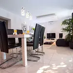 Willa Golden Garden With 50sqm Private Pool