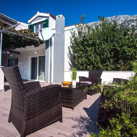 Golden Garden With 50sqm Private Pool Willa
