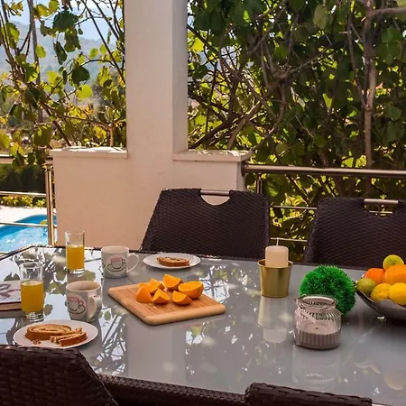 Golden Garden With 50sqm Private Pool Villa